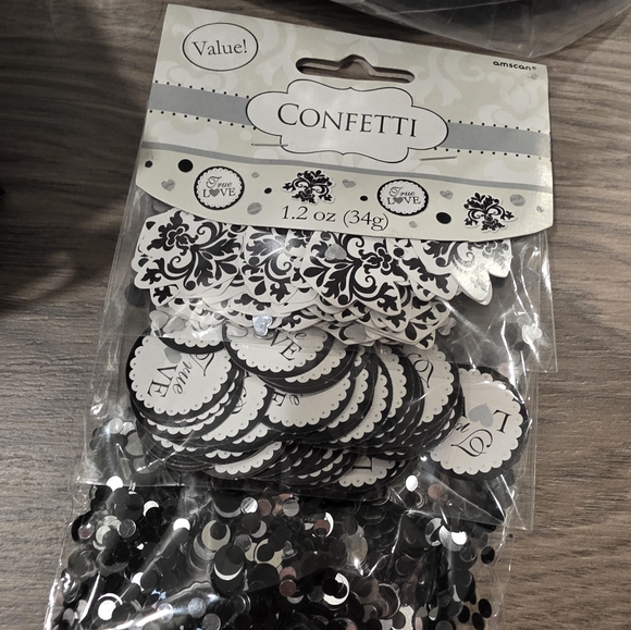 Damask Decorations - Picture 5 of 6